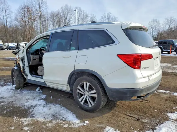 5FNYF6H57HB067082 2017 HONDA PILOT - Image 2