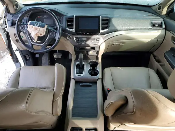 5FNYF6H57HB067082 2017 HONDA PILOT - Image 8