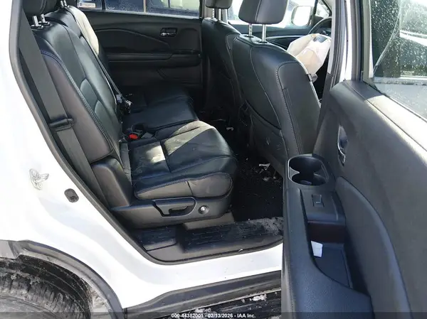5FNYF6H57HB072458 2017 HONDA PILOT - Image 8