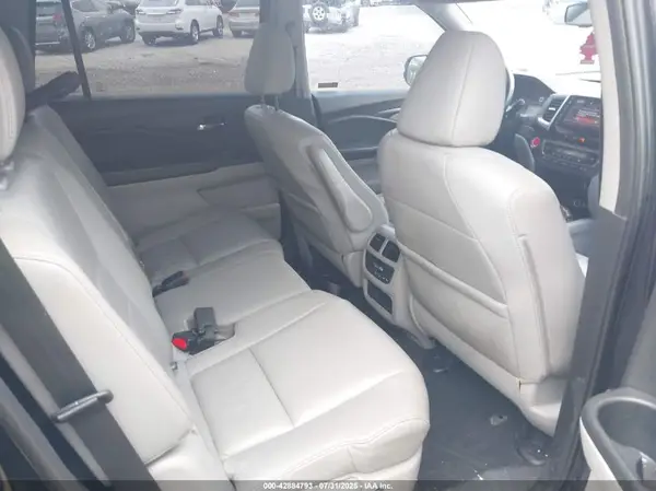 5FNYF6H57HB098090 2017 HONDA PILOT - Image 8