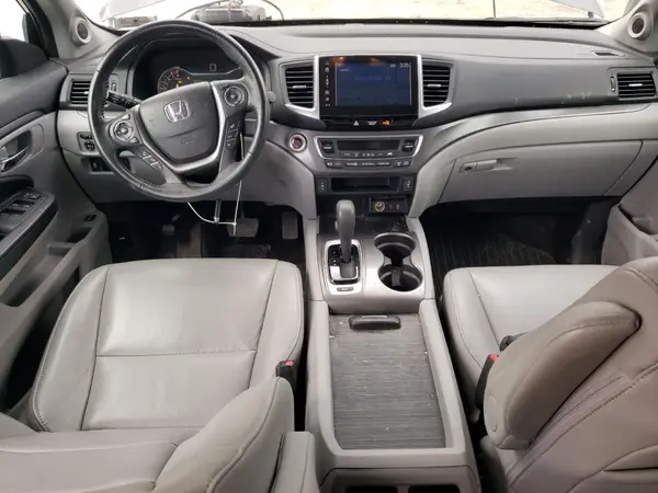 5FNYF6H57HB098199 2017 HONDA PILOT - Image 8