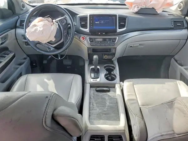 5FNYF6H57HB100517 2017 HONDA PILOT - Image 8