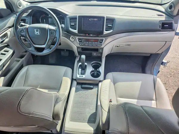 5FNYF6H57HB104972 2017 HONDA PILOT - Image 8