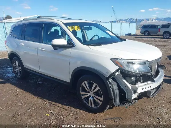 5FNYF6H57JB008572 2018 HONDA PILOT - Image 1