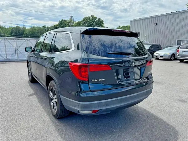 5FNYF6H57JB012590 2018 HONDA PILOT - Image 2