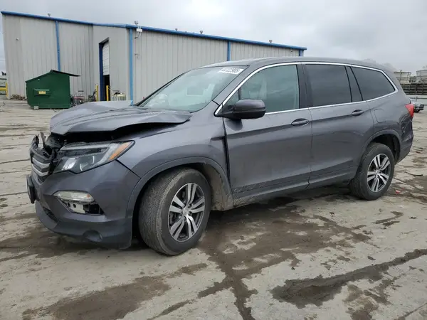 5FNYF6H57JB017756 2018 HONDA PILOT - Image 1