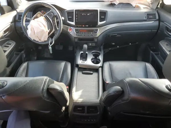 5FNYF6H57JB017756 2018 HONDA PILOT - Image 8