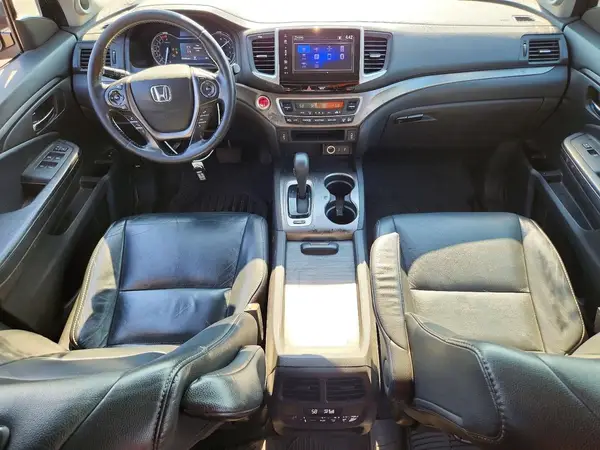 5FNYF6H57JB017935 2018 HONDA PILOT - Image 8