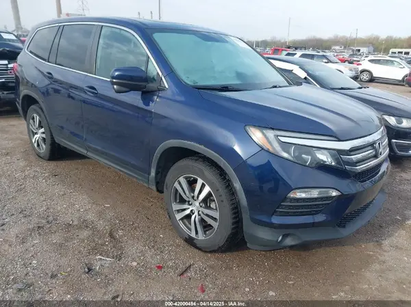5FNYF6H57JB026036 2018 HONDA PILOT - Image 1
