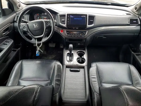 5FNYF6H57JB027655 2018 HONDA PILOT - Image 8