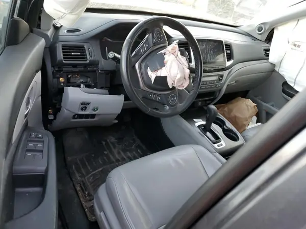 5FNYF6H57JB031818 2018 HONDA PILOT - Image 8
