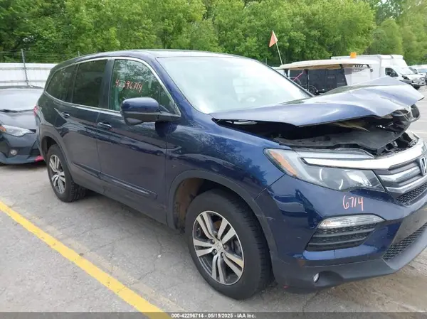 5FNYF6H57JB046433 2018 HONDA PILOT - Image 1
