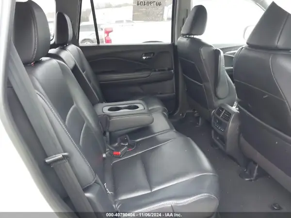 5FNYF6H57JB054919 2018 HONDA PILOT - Image 8