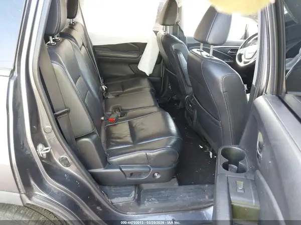 5FNYF6H57JB062583 2018 HONDA PILOT - Image 8