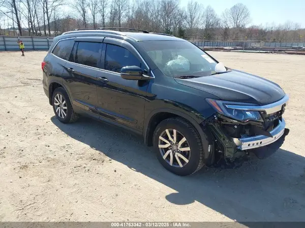 5FNYF6H57KB002174 2019 HONDA PILOT - Image 1