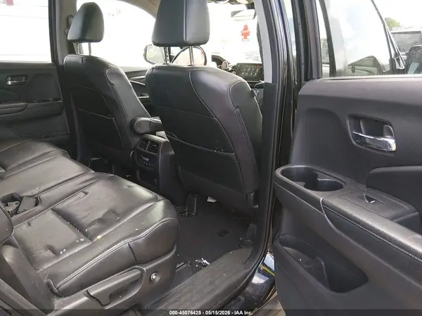 5FNYF6H57KB024692 2019 HONDA PILOT - Image 8