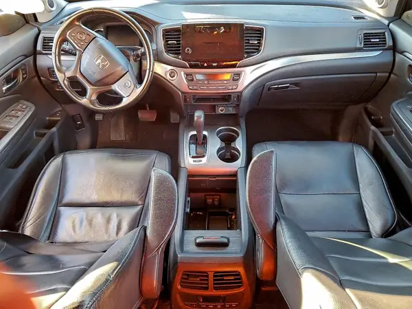 5FNYF6H57KB029973 2019 HONDA PILOT - Image 8