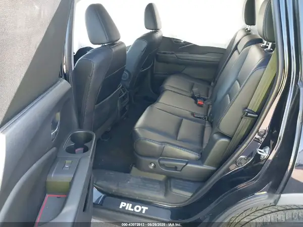 5FNYF6H57KB034218 2019 HONDA PILOT - Image 8