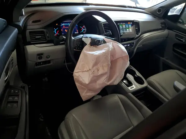 5FNYF6H57KB038429 2019 HONDA PILOT - Image 8