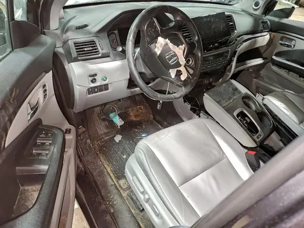 5FNYF6H57KB041038 2019 HONDA PILOT - Image 8