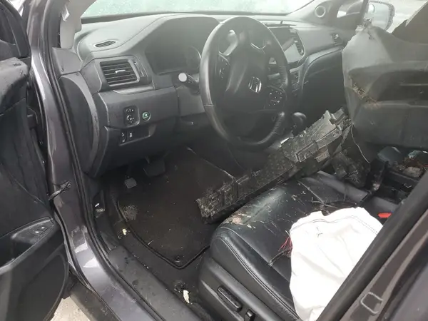 5FNYF6H57KB045915 2019 HONDA PILOT - Image 8