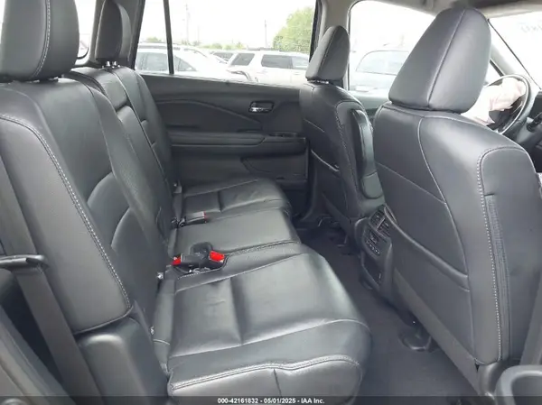 5FNYF6H57KB053786 2019 HONDA PILOT - Image 8