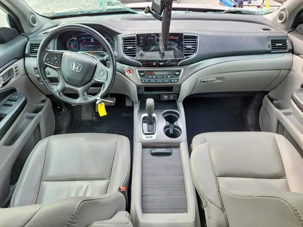 5FNYF6H57KB070264 2019 HONDA PILOT - Image 8