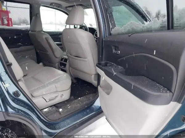 5FNYF6H57KB094872 2019 HONDA PILOT - Image 8