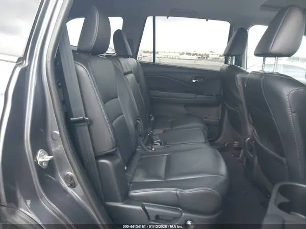 5FNYF6H57KB094967 2019 HONDA PILOT - Image 8