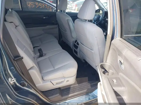 5FNYF6H57KB099733 2019 HONDA PILOT - Image 8