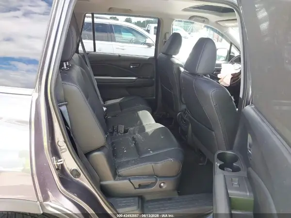 5FNYF6H57LB029957 2020 HONDA PILOT - Image 8