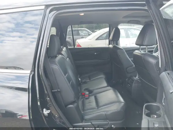 5FNYF6H57LB047407 2020 HONDA PILOT - Image 8