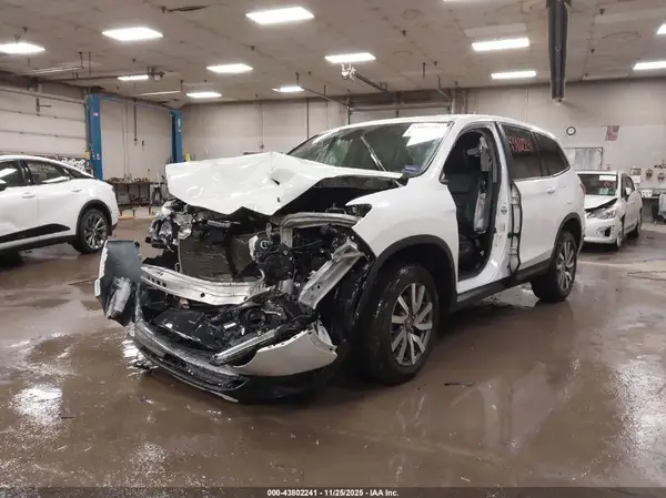 5FNYF6H57MB042807 2021 HONDA PILOT - Image 2