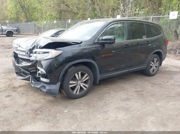 5FNYF6H58HB009353 2017 HONDA PILOT - Image 2