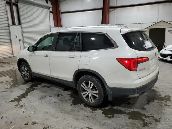 5FNYF6H58HB017016 2017 HONDA PILOT - Image 2