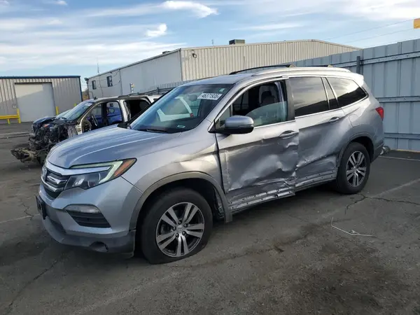 5FNYF6H58HB026816 2017 HONDA PILOT - Image 1