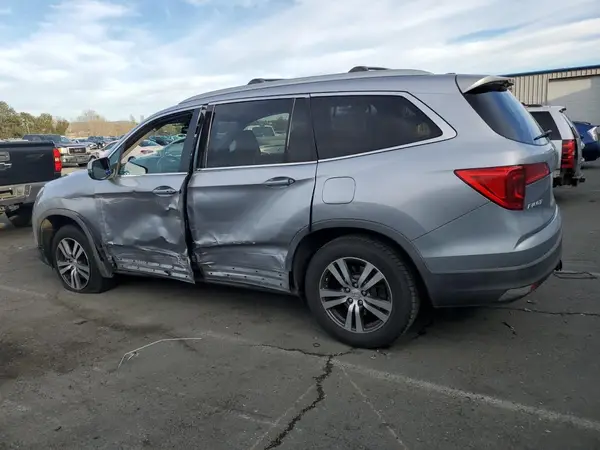 5FNYF6H58HB026816 2017 HONDA PILOT - Image 2
