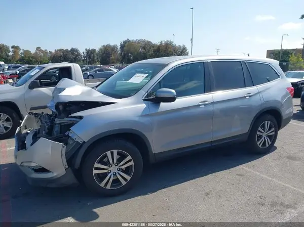 5FNYF6H58HB028985 2017 HONDA PILOT - Image 2