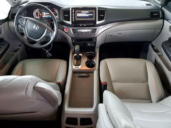 5FNYF6H58HB032664 2017 HONDA PILOT - Image 8