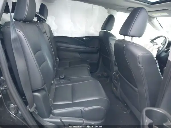 5FNYF6H58HB037329 2017 HONDA PILOT - Image 8