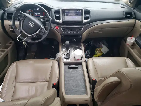 5FNYF6H58HB037735 2017 HONDA PILOT - Image 8