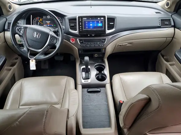 5FNYF6H58HB041851 2017 HONDA PILOT - Image 8