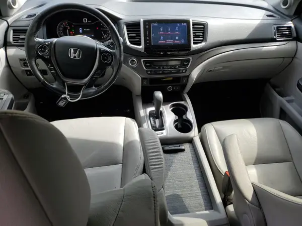 5FNYF6H58HB050839 2017 HONDA PILOT - Image 8