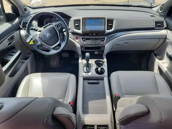 5FNYF6H58HB052249 2017 HONDA PILOT - Image 8