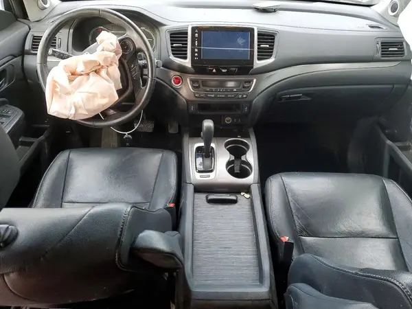 5FNYF6H58HB062263 2017 HONDA PILOT - Image 8