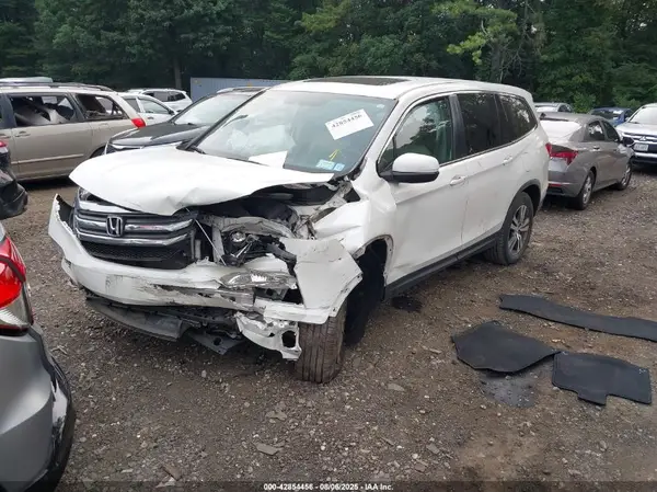 5FNYF6H58HB067723 2017 HONDA PILOT - Image 2