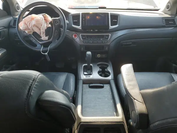 5FNYF6H58HB073053 2017 HONDA PILOT - Image 8