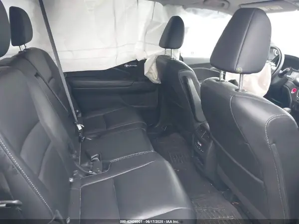 5FNYF6H58HB083923 2017 HONDA PILOT - Image 8
