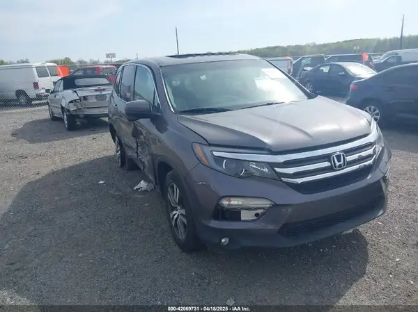 5FNYF6H58HB091116 2017 HONDA PILOT - Image 1