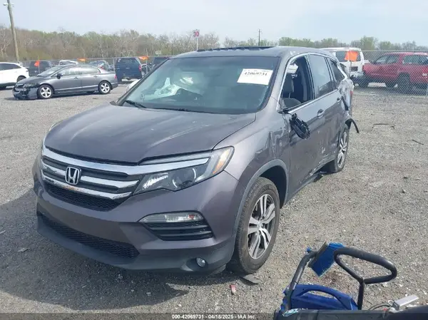 5FNYF6H58HB091116 2017 HONDA PILOT - Image 2